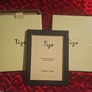 Tizo Design Elegant Black Wood Frame